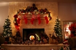 christmas-fireplace-lights-stockings-trees-Favim.com-81617